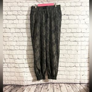 32 Degrees. jogger sweats. Size S